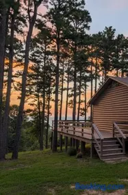 Cabin in the Woods at J and J's - Image 2