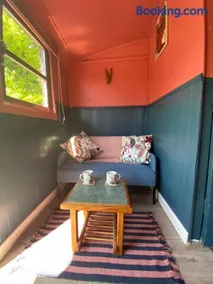The Hares Hut at Carrigeen Glamping - Image 4
