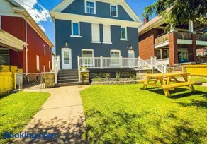 3BR Gem Near Falls-Sleeps 6 Comfortably - Image 3