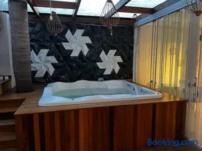MANSÃO em CURITIBA PISCINA E JACUZZI - Image 4