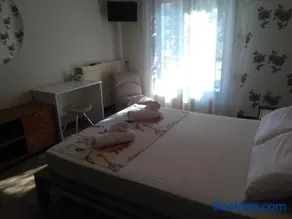 Olena House - Image 2