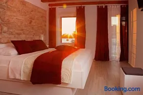 Luxory D-Rooms - Image 1