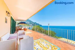 Ravello Art Apartments - Image 1