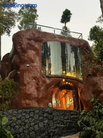 Rai’s Coorg Cave House - Image 2