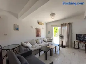 Azure Horizon Villa - Image 4