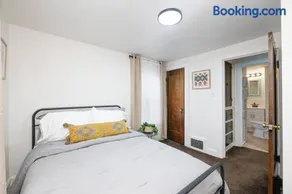 Cozy & Convenient Getaway 3BD 2BA Dog Friendly - Image 4