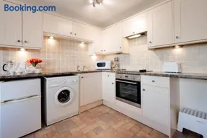 2 Bed in Beer oc-jbpio7 - Image 5