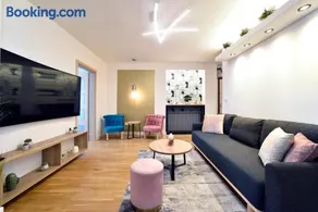 First Choice Ilica - Spacious 3-Bedroom Apartment with Parking - Image 1
