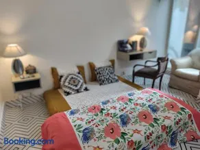 Studio Apartment with Green Lawn - Image 3