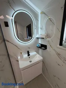 Glowstay 2 - Image 3
