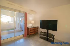 Charmant studio en centre-ville proche Monaco - Image 2