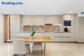 Luxury Oceanfront Residence at Roney Condos 1 Hotel South Beach - Image 3