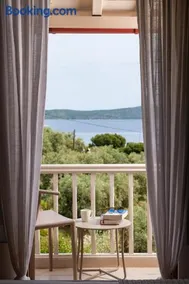 Lithea Villas and Studios by the Sea - Image 5