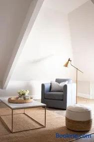 Morahan apartment - Image 1
