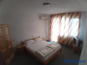 Zlatevi Guest House - Image 3