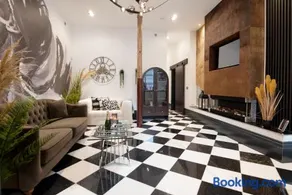 The Vault Luxury Apartment - Image 3