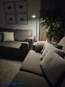 Glebe Apartment - Image 3