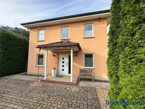 Stadtvilla in Leipzig 7 Personen 3 Schlafzimmer 2 Bäder Garten und Terrasse zentral gelegen Messe Innenstadt Seen - Image 2