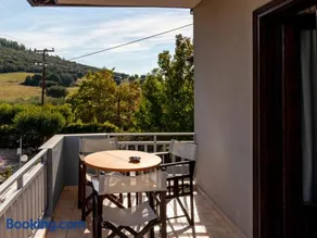 Zafira Retreat - Image 2