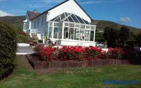 Sea Breeze Bed and Breakfast - Image 2