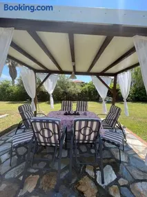 Lia's Beach House - Image 2