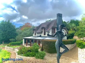 The Guardian Hermanus Luxury Self-Catering Hemel en Aarde Valley - Image 2