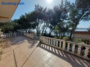 Seaside DUNKA Apartment - Image 3
