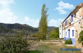 6 Bedroom Stunning Home In Cofrentes - Image 2