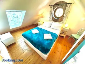 DRIFTWOOD - Super 1 Bedroom Home with Sea Views - Image 1