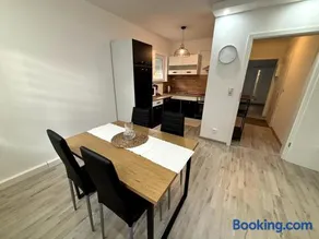 Documenta Stadt Wohnung Kassel bis zu 5 Personen - Image 2