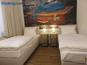 Renatus Apartments - Image 1