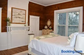 Sunset Row Cottage - Image 3