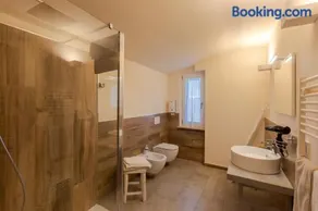 Hirondelle Locanda Vegana - Image 3