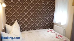 Azur Wellness Apartman - Image 4
