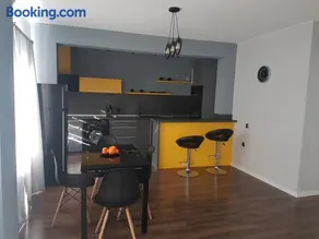 LUXURY SUITES - Image 2