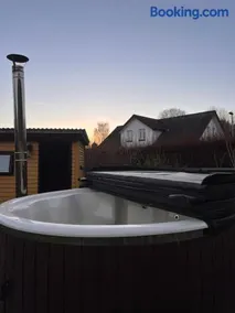 Charmerende stråtag strå hus (med Vildmarksbad) - Image 2