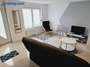 Maison calme et toute équipée avec jardin - Image 2