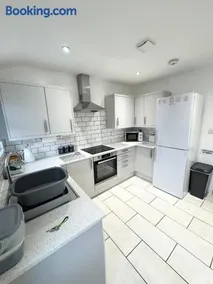 Llangranog house modern comfy 3bedroom house near BPW - Image 1