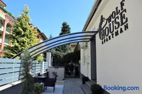 Wolf House Apartman - Image 4