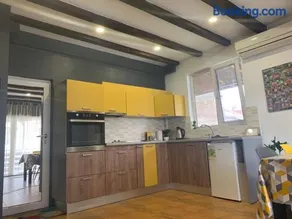 Trakia Street Apartment - Image 4