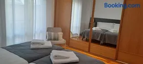 Erdizka, céntrico apartamento turístico con la mejor vista Plaza de los Fueros - Image 5