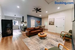 Secluded Family Cabin with Hot Tub - Image 3