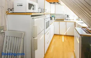 1 Bedroom Awesome Apartment In Samsø - Image 3