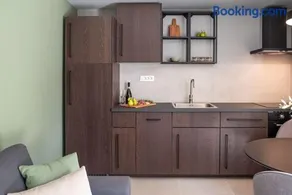 BRUNO and BRUNA Studio Apartments - With Private Parking - Image 2