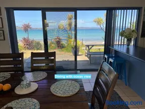 Frogmouth Cottage- Live on The Beach Experience - Image 4