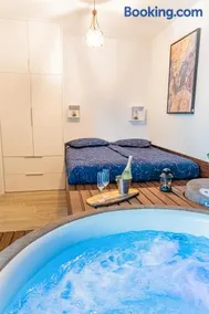 Jacuzzi - Flexible SelfCheckIns 20 - Zagreb - Luxury - Garage - Smart - Brand New - Apartments Repinc - Image 3