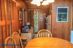 Lake Waukewan Chalet - Image 5