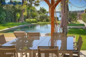 FRGK Villa Moure Rouge Palm Beach - Image 2