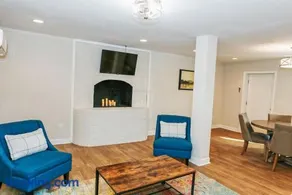Farm Lodge with Beautiful Open Floor Plan - Image 2