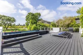 Sonoma Country Escape - Pool, Hot Tub, Bocce and Garden - Image 4